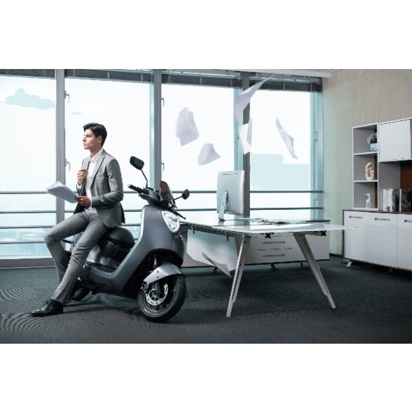 Ztech ZT-40 elektromos kerékpár (robogó jellegű) 6000W 72V 2 x 20Ah